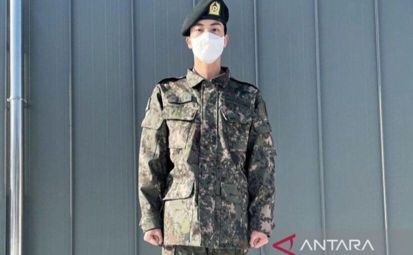 Jin BTS selesaikan wajib militer besok